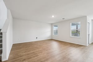 - 7315 Capella Cir-S1001-002.jpg