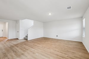 - 7315 Capella Cir-S1001-005.jpg