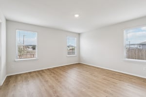 - 7315 Capella Cir-S1001-006.jpg