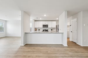 - 7315 Capella Cir-S1001-009.jpg