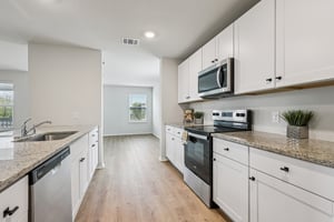 - 7315 Capella Cir-S1001-010.jpg