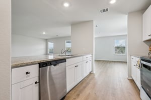 - 7315 Capella Cir-S1001-011.jpg