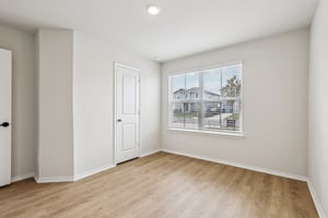 - 7315 Capella Cir-S1001-016.jpg