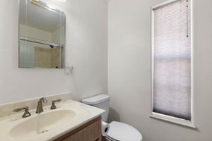 Primary Bathroom (2)