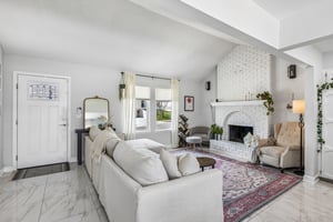 8513 - 7316 NW 78th St_009.jpg