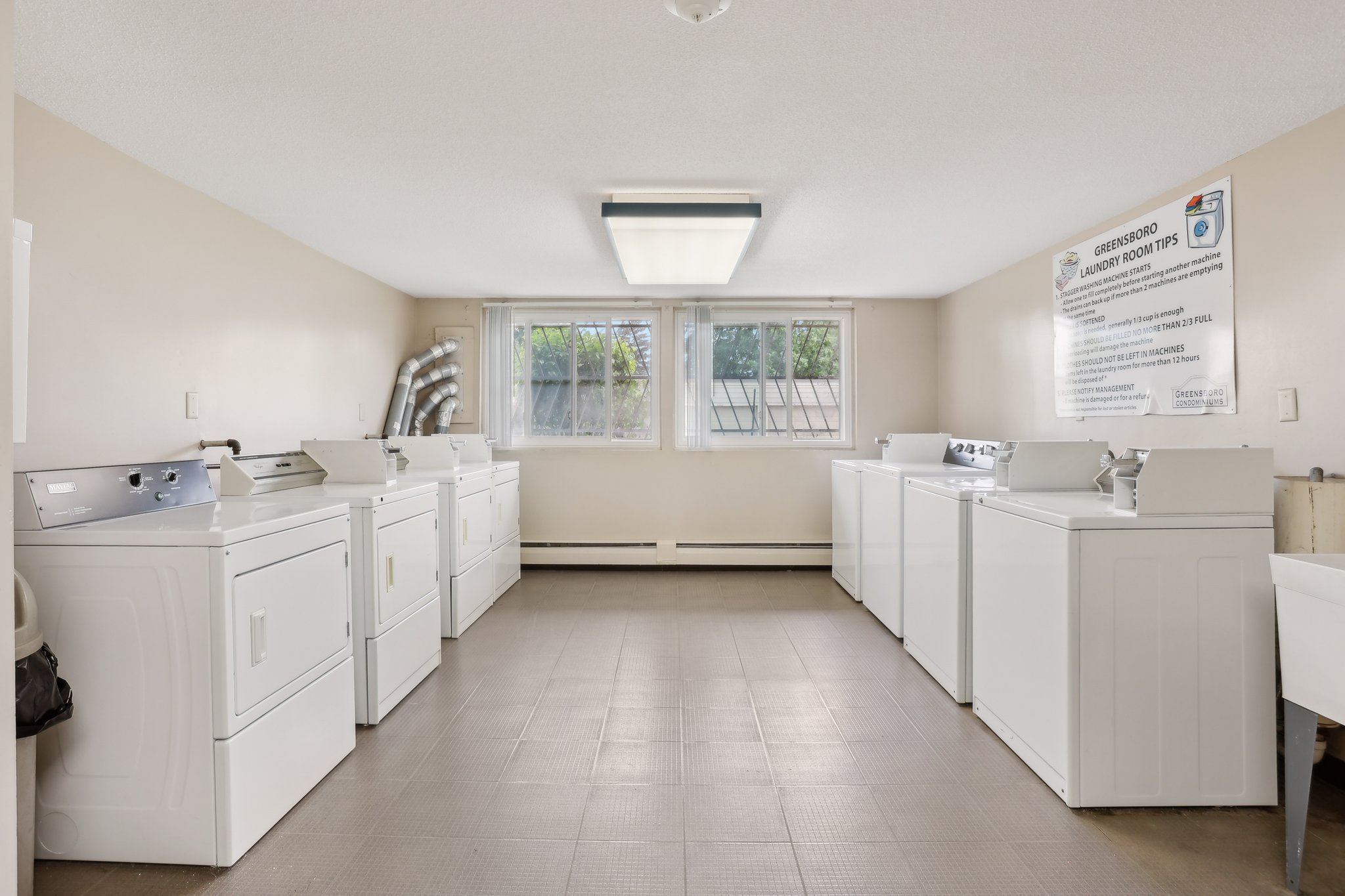 W 22nd St 304-3105-025.jpg