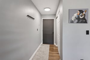 W 22nd St 304-3105-006.jpg