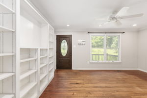  Photo 12