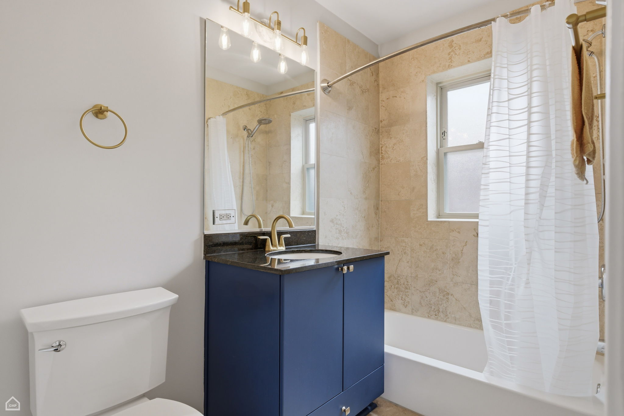 7318 N Honore St 403 - Brady Miller_006