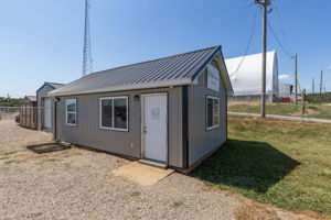  Photo 0