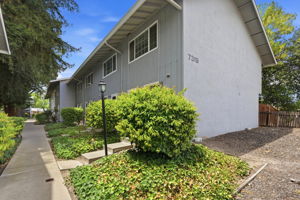 001_F8_7319 Starward Dr 44