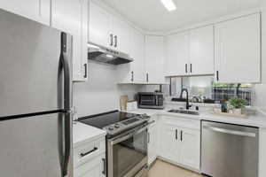 010_F8_7319 Starward Dr 44