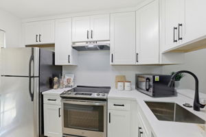 011_F8_7319 Starward Dr 44