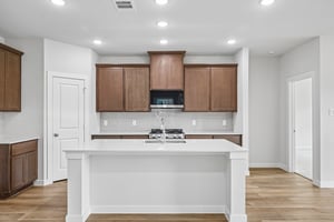 Ashley Gdns Dr-S1410-015.jpg