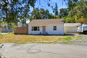  Photo 40