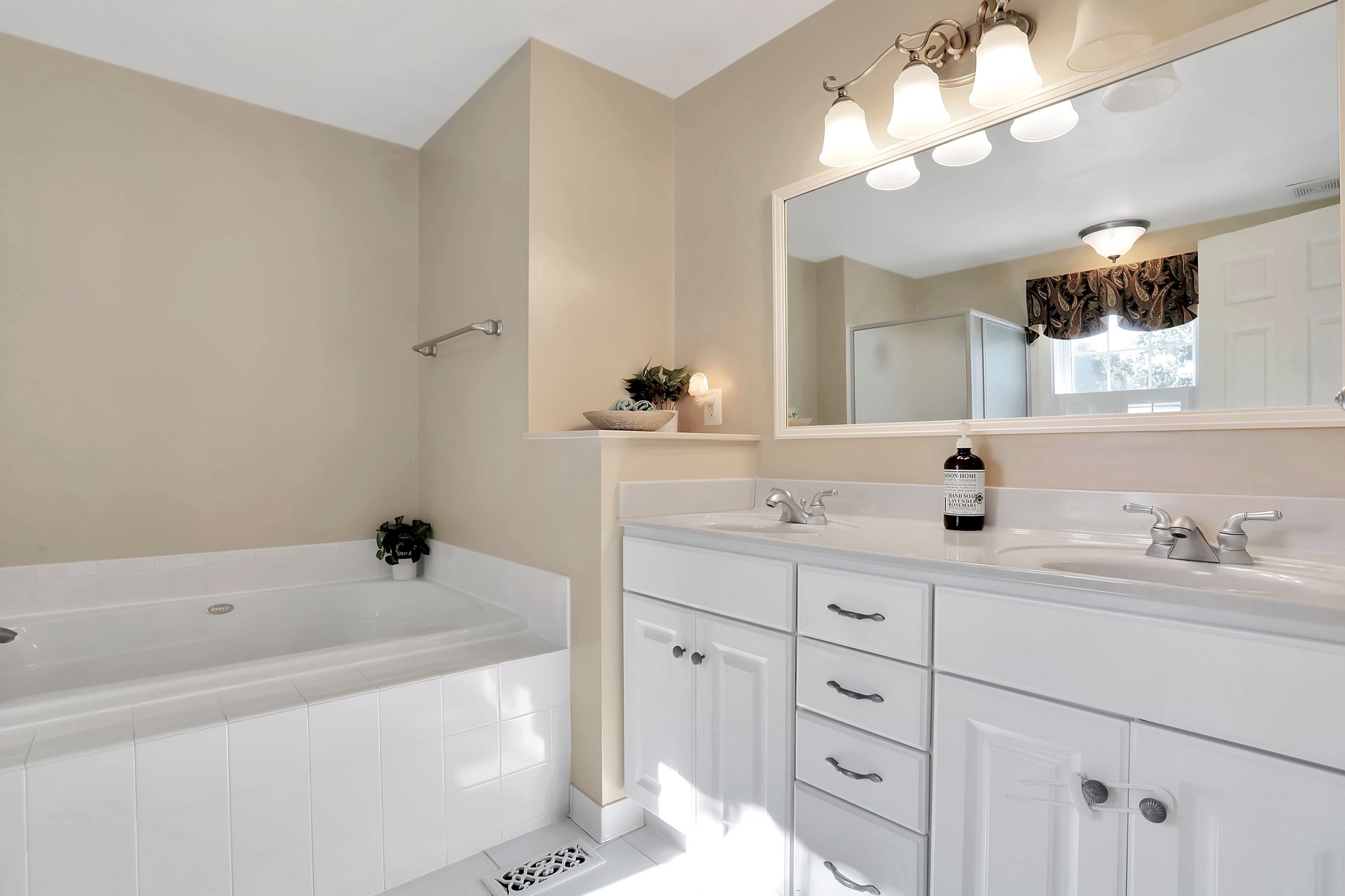 MD-32, Maryland, USA Photo 27