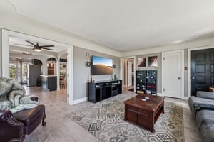 Jennings Ave-S1408-015.jpg