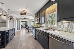 Jennings Ave-S1408-033.jpg