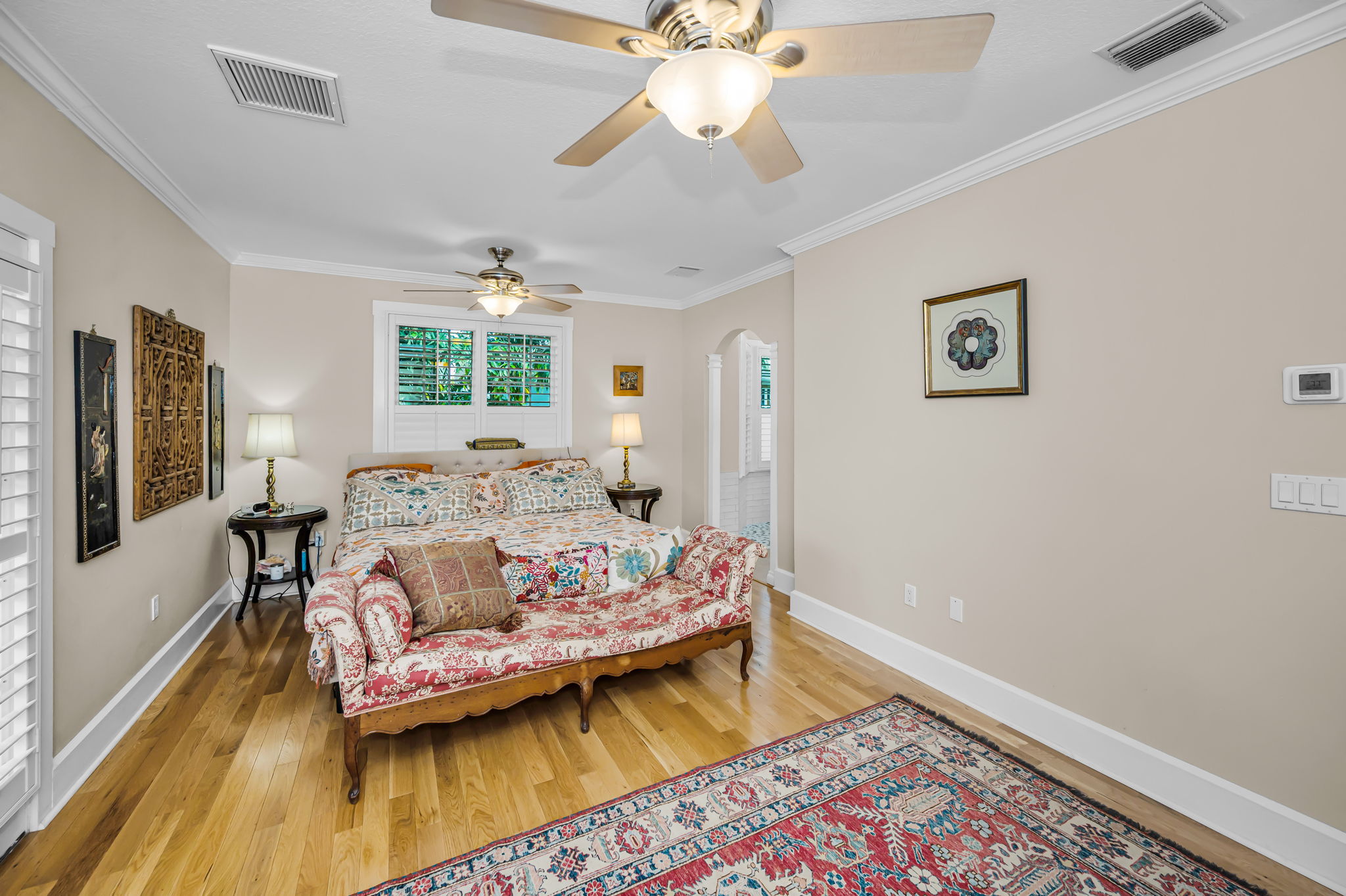Upper Level Primary Bedroom1b