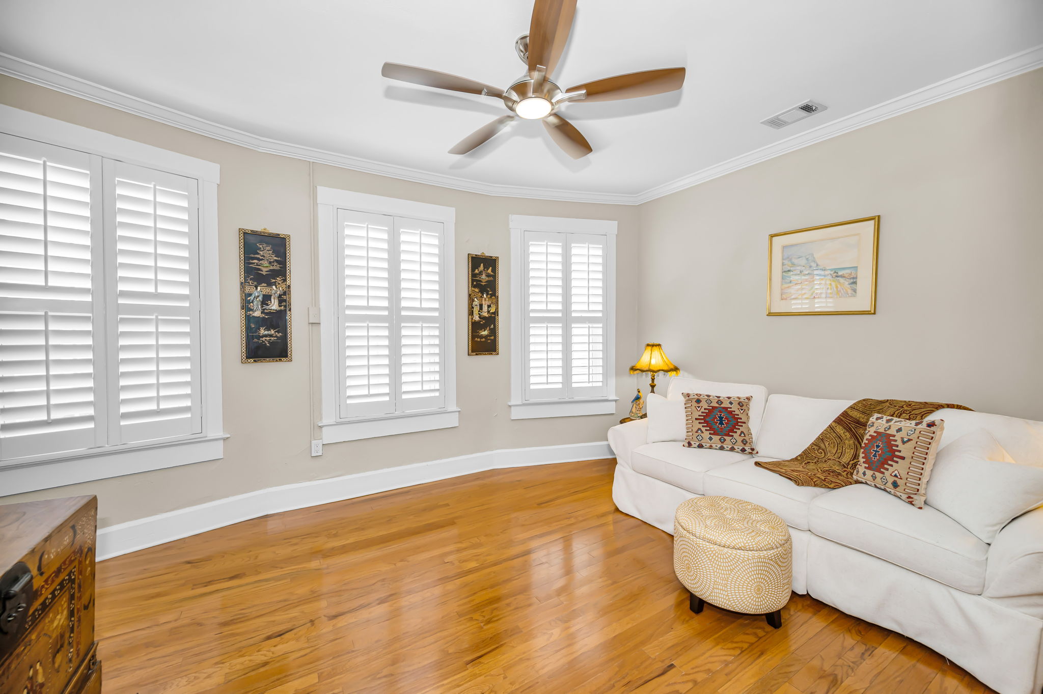 Upper Level Bedroom2a