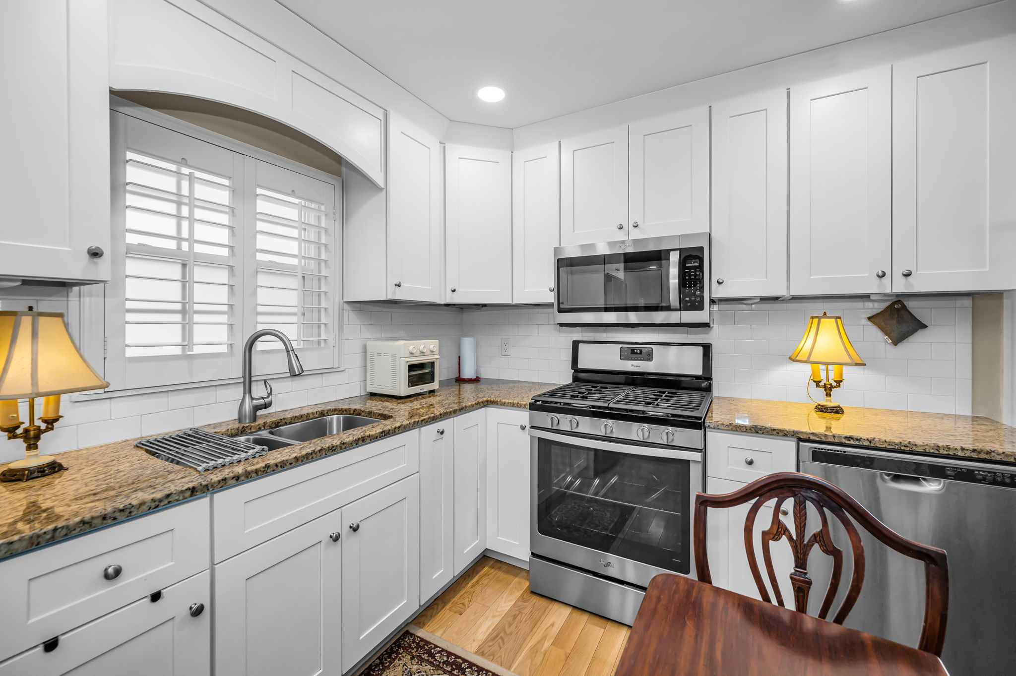 Apartment Kitchen2