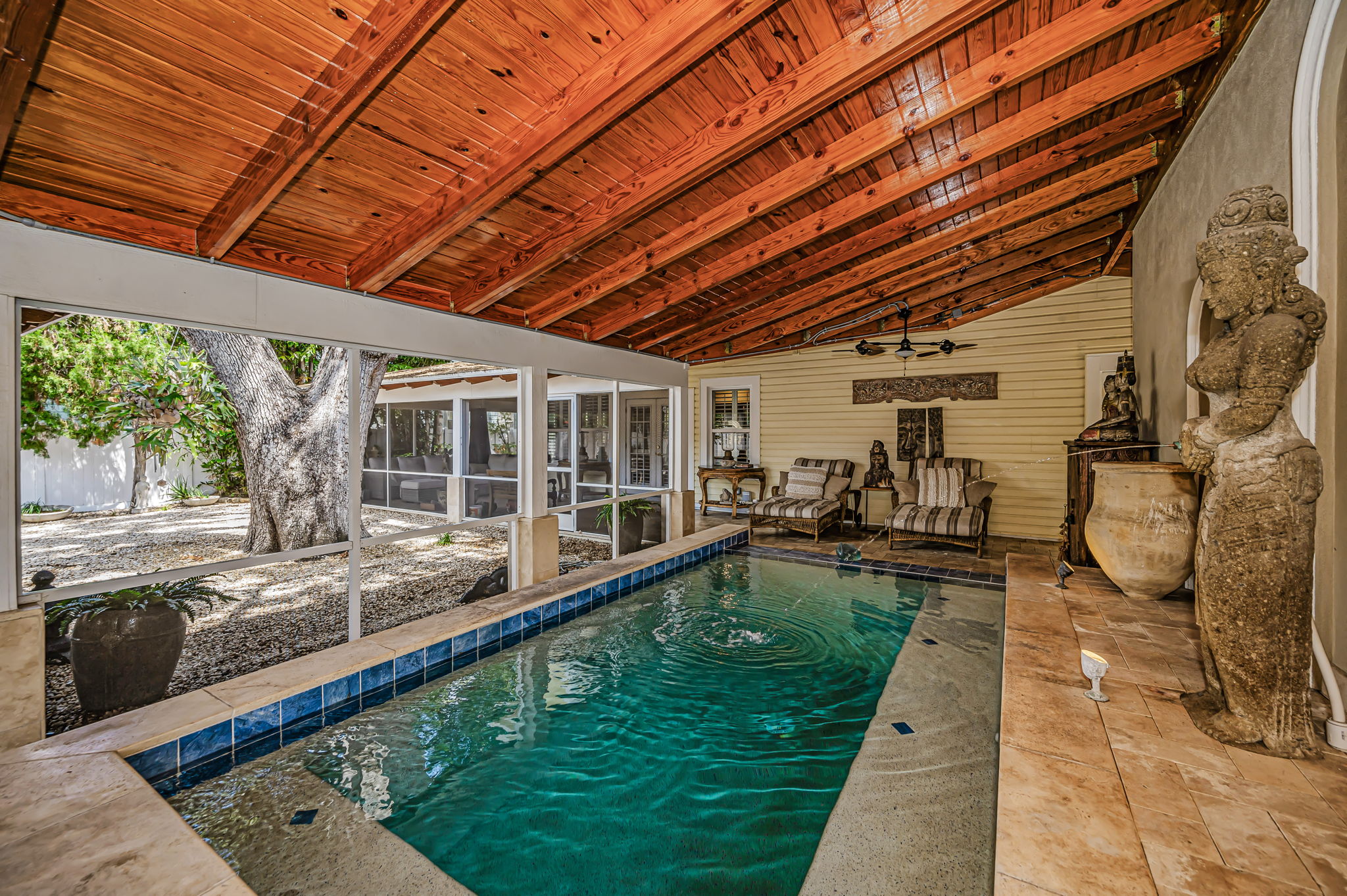 Patio and Pool7