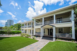 Front Exterior9