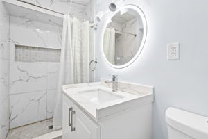  Photo 43