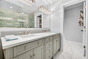 Guest Bathroom 1 of 2