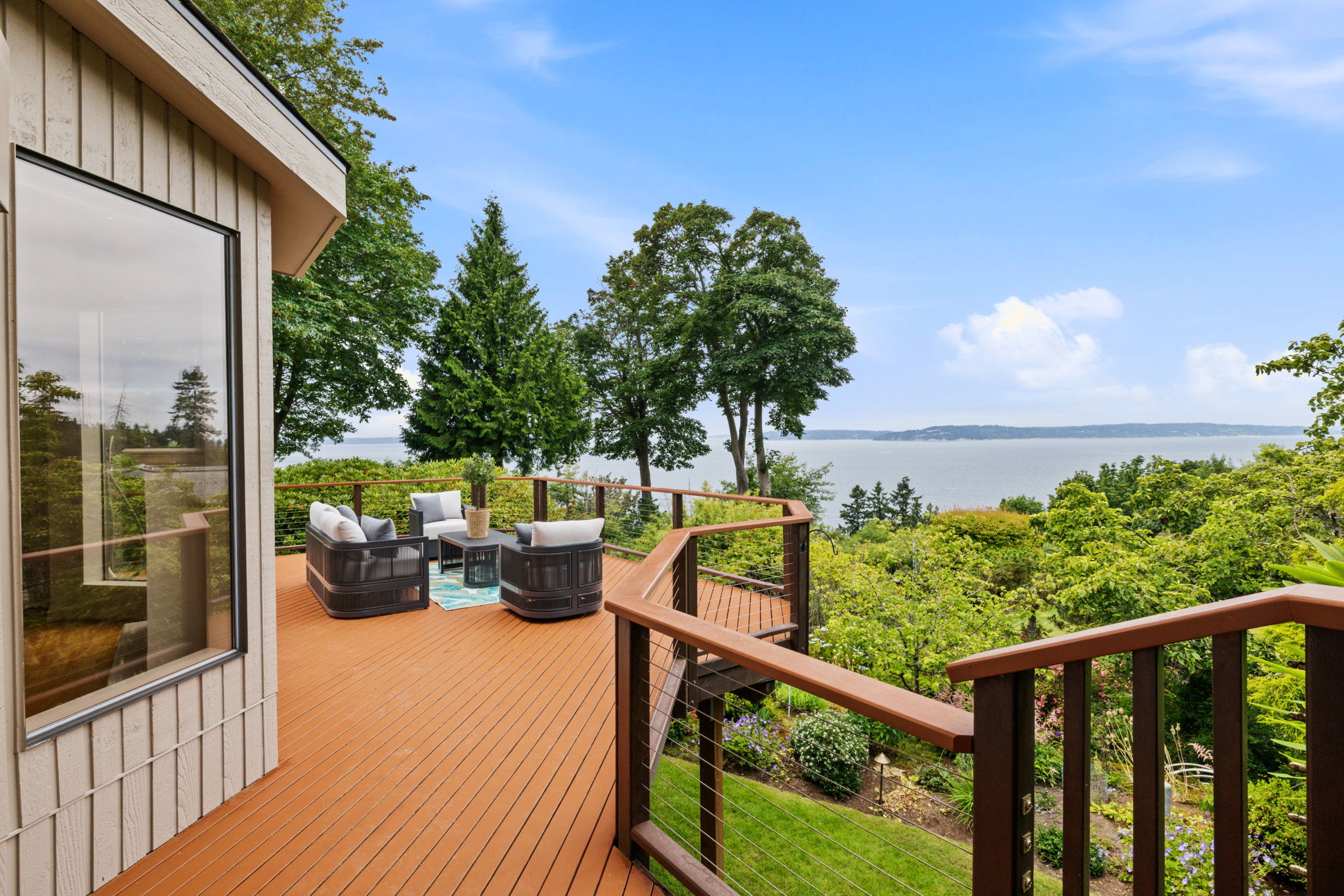 deck from side
