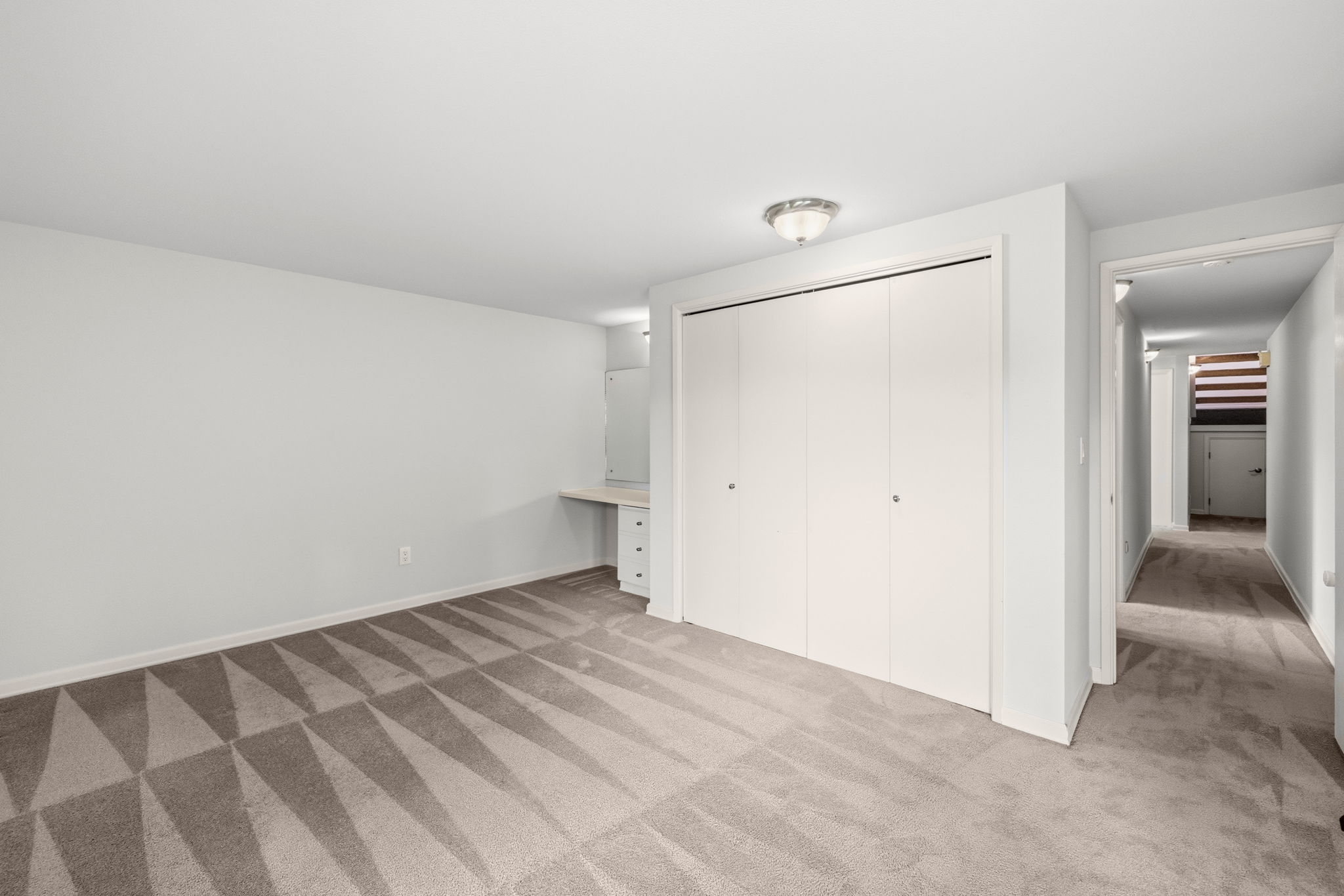bedroom 2 with built in desk