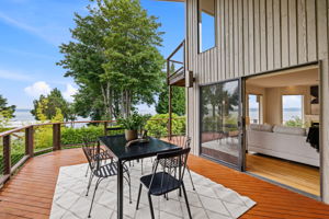 deck view -family rm