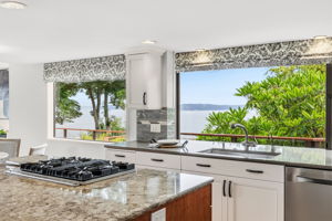 kitchen dishes w view