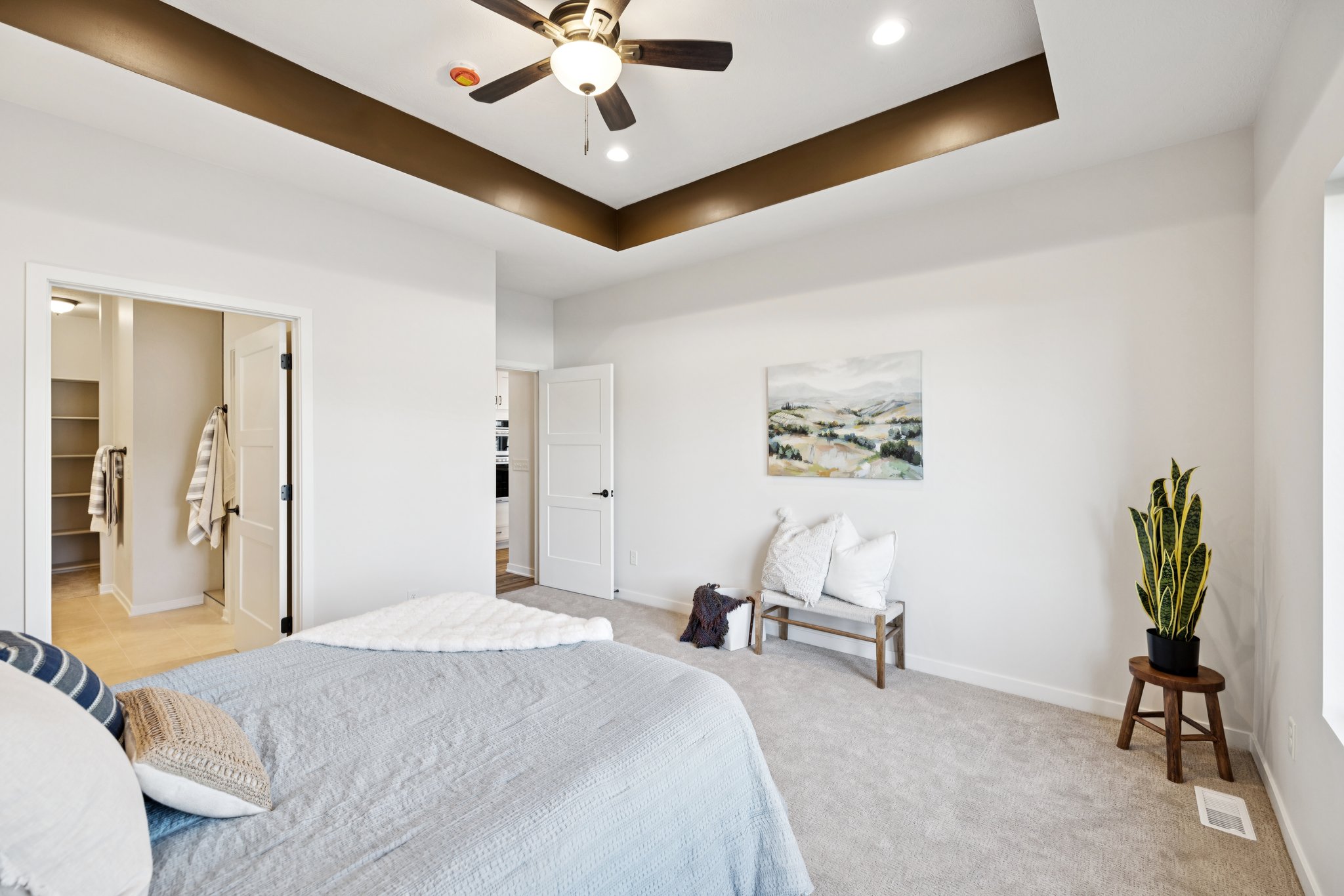 7857 - 7320 Augustine Ave_029.jpg