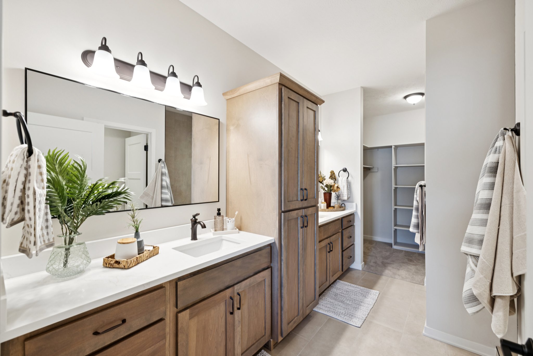7857 - 7320 Augustine Ave_030.jpg