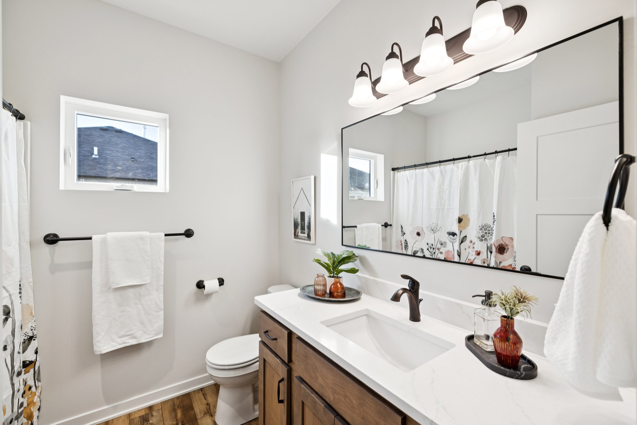 7857 - 7320 Augustine Ave_038.jpg