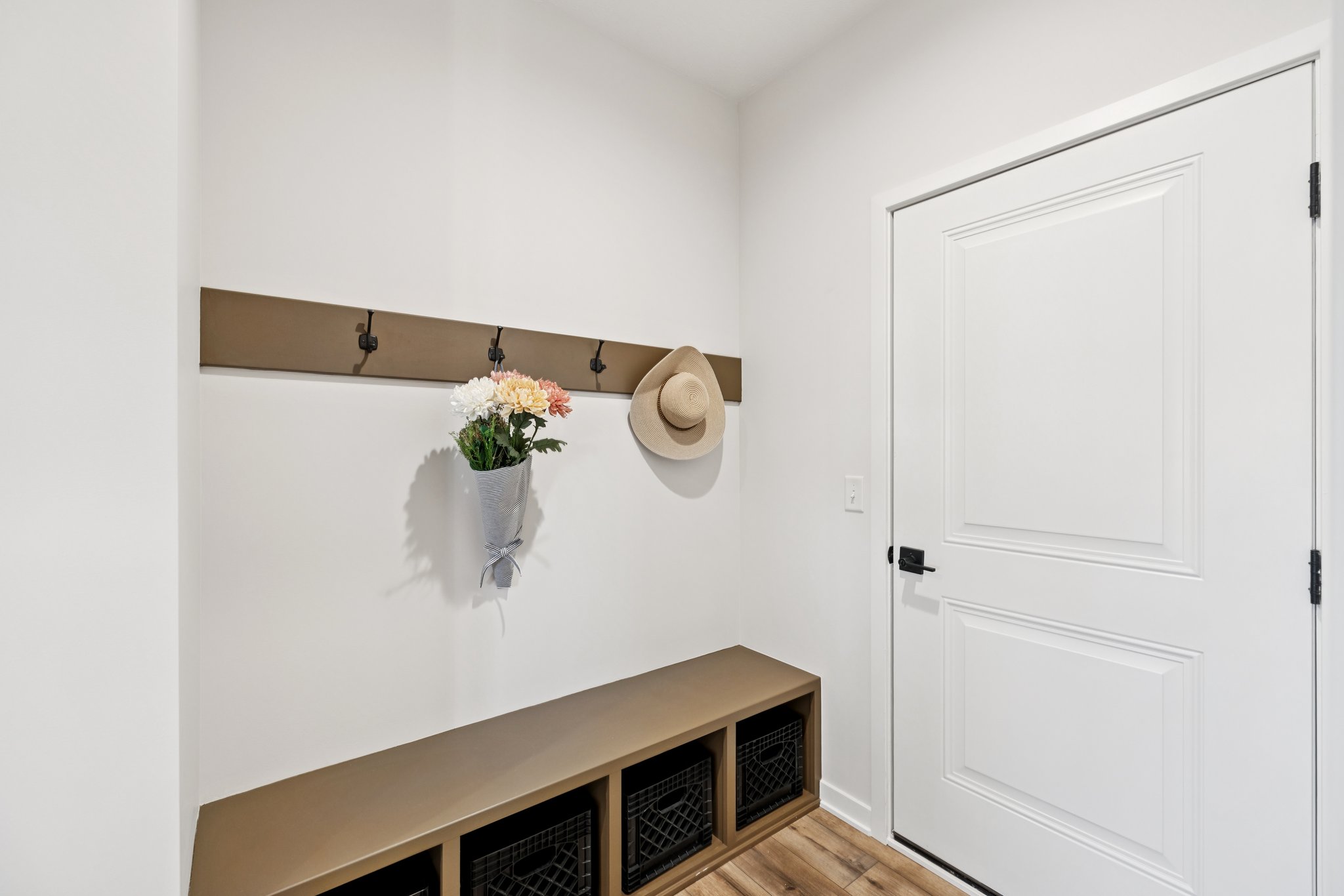 7857 - 7320 Augustine Ave_042.jpg