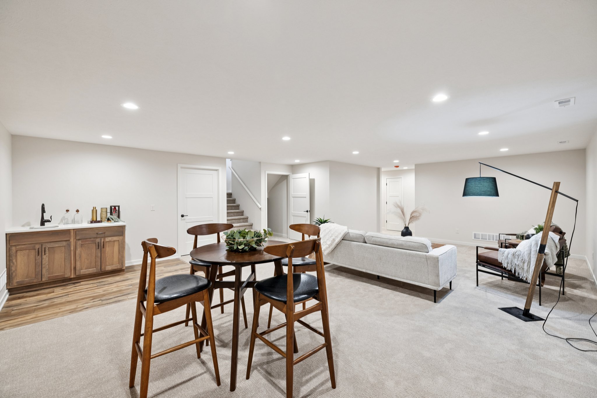 7857 - 7320 Augustine Ave_045.jpg
