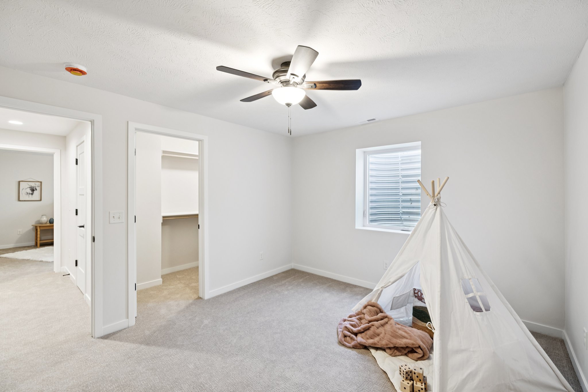 7857 - 7320 Augustine Ave_050.jpg