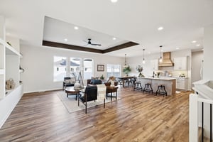7857 - 7320 Augustine Ave_007.jpg