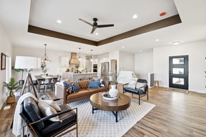 7857 - 7320 Augustine Ave_008.jpg