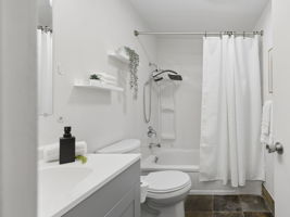  Photo 24
