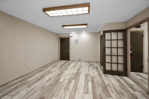 Upper Level Office1b