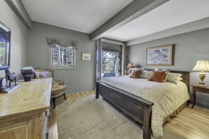 INT MAIN LEVEL GUEST 1