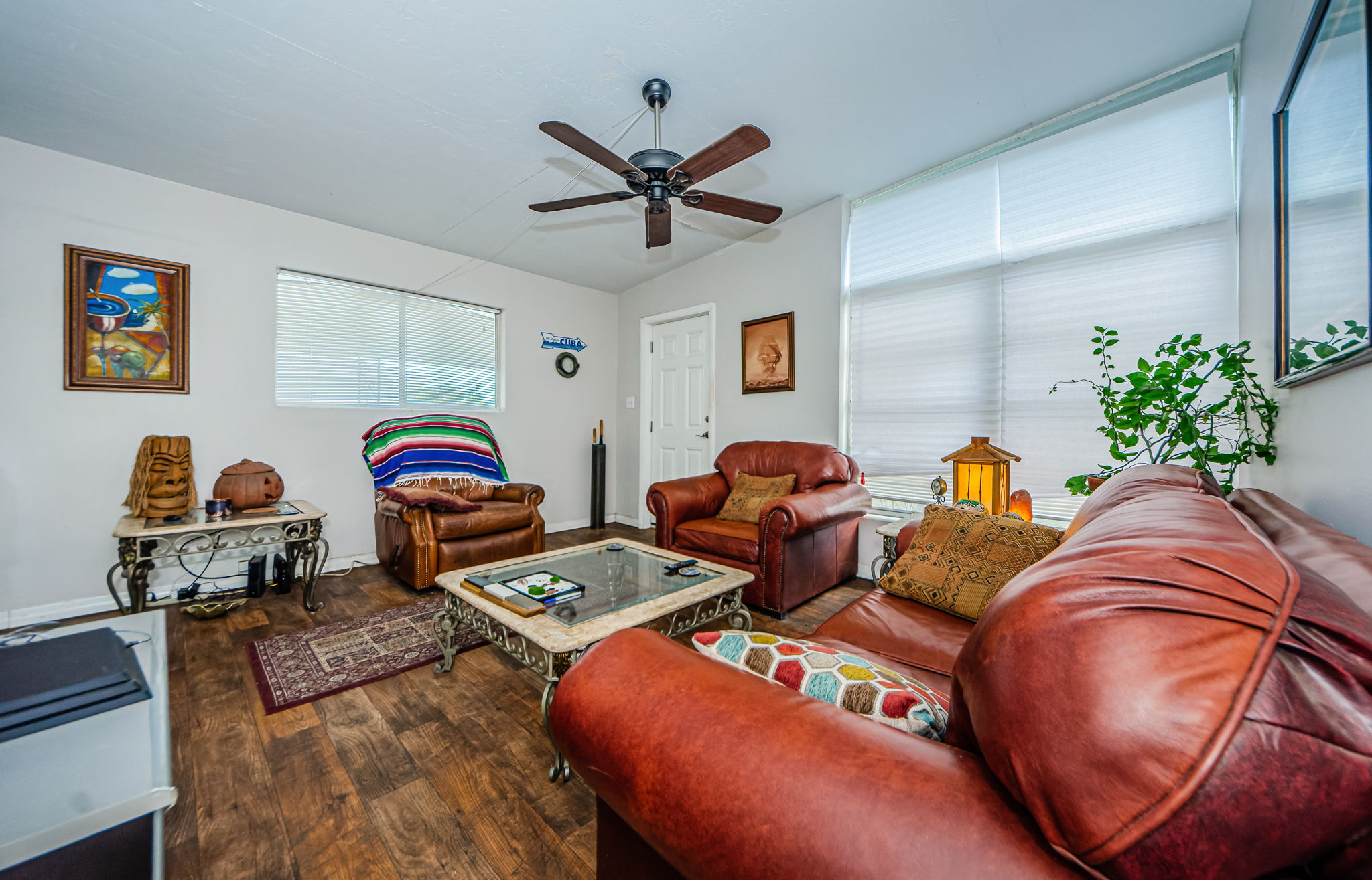Living Room 2-3