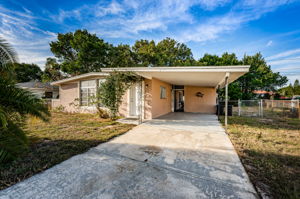 Front Exterior7