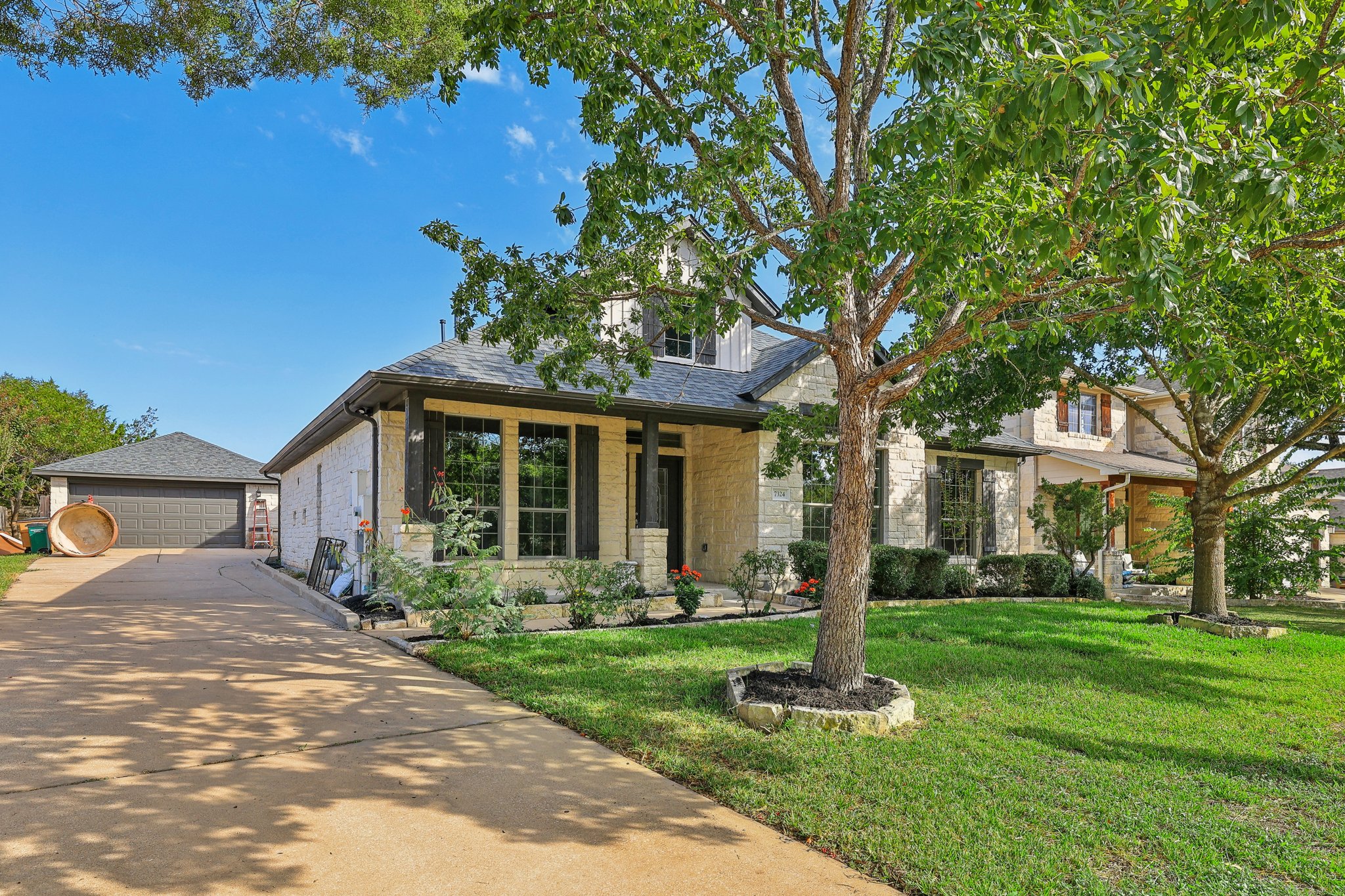 Moon Rock Rd-002.jpg