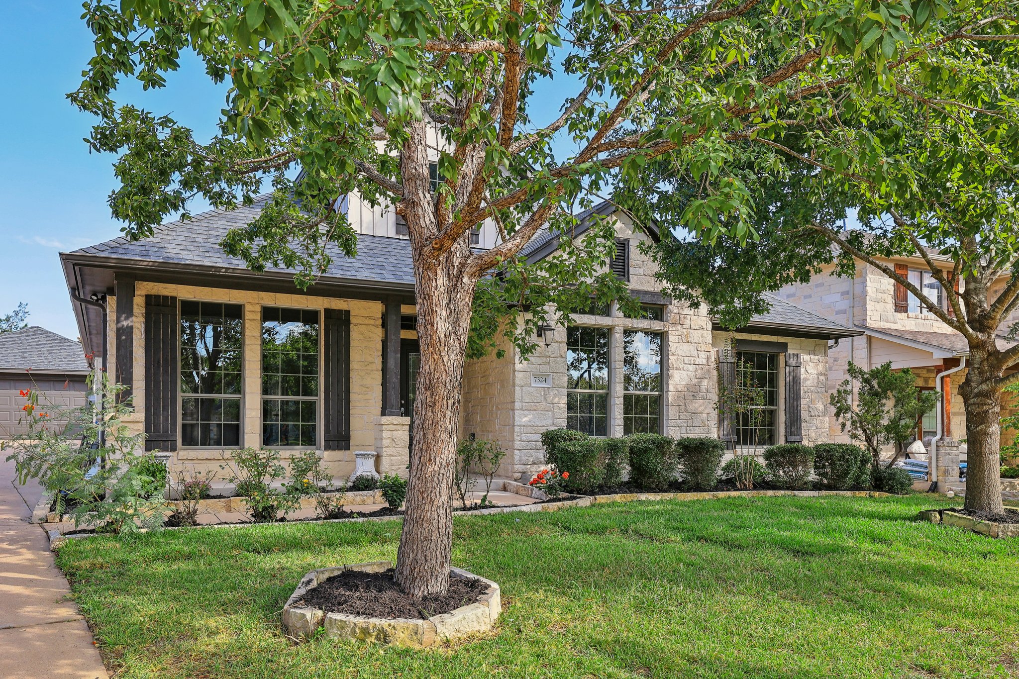 Moon Rock Rd-003.jpg