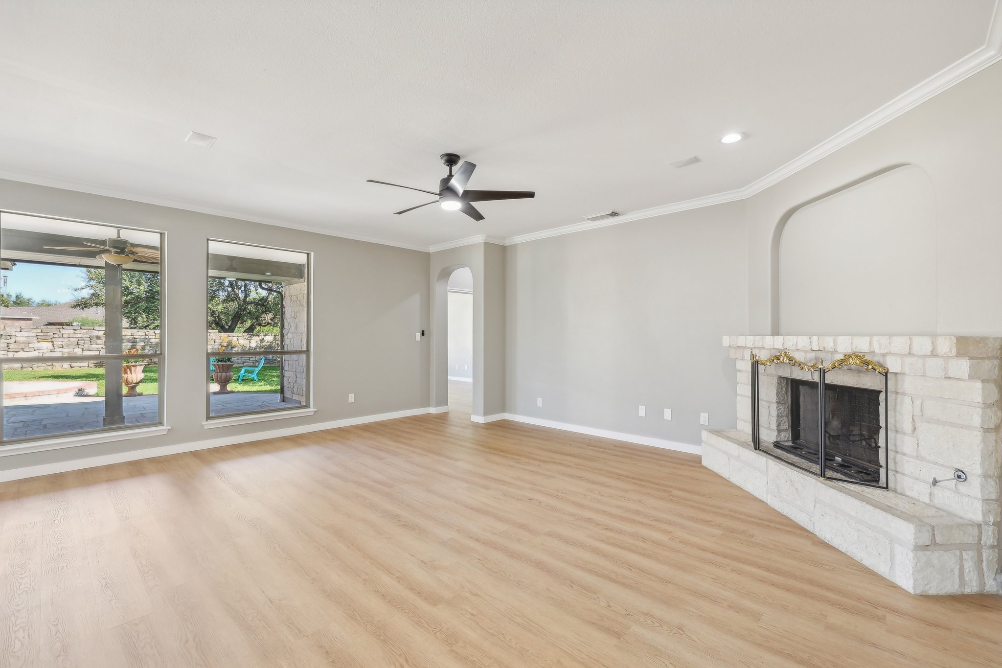 Moon Rock Rd-009.jpg