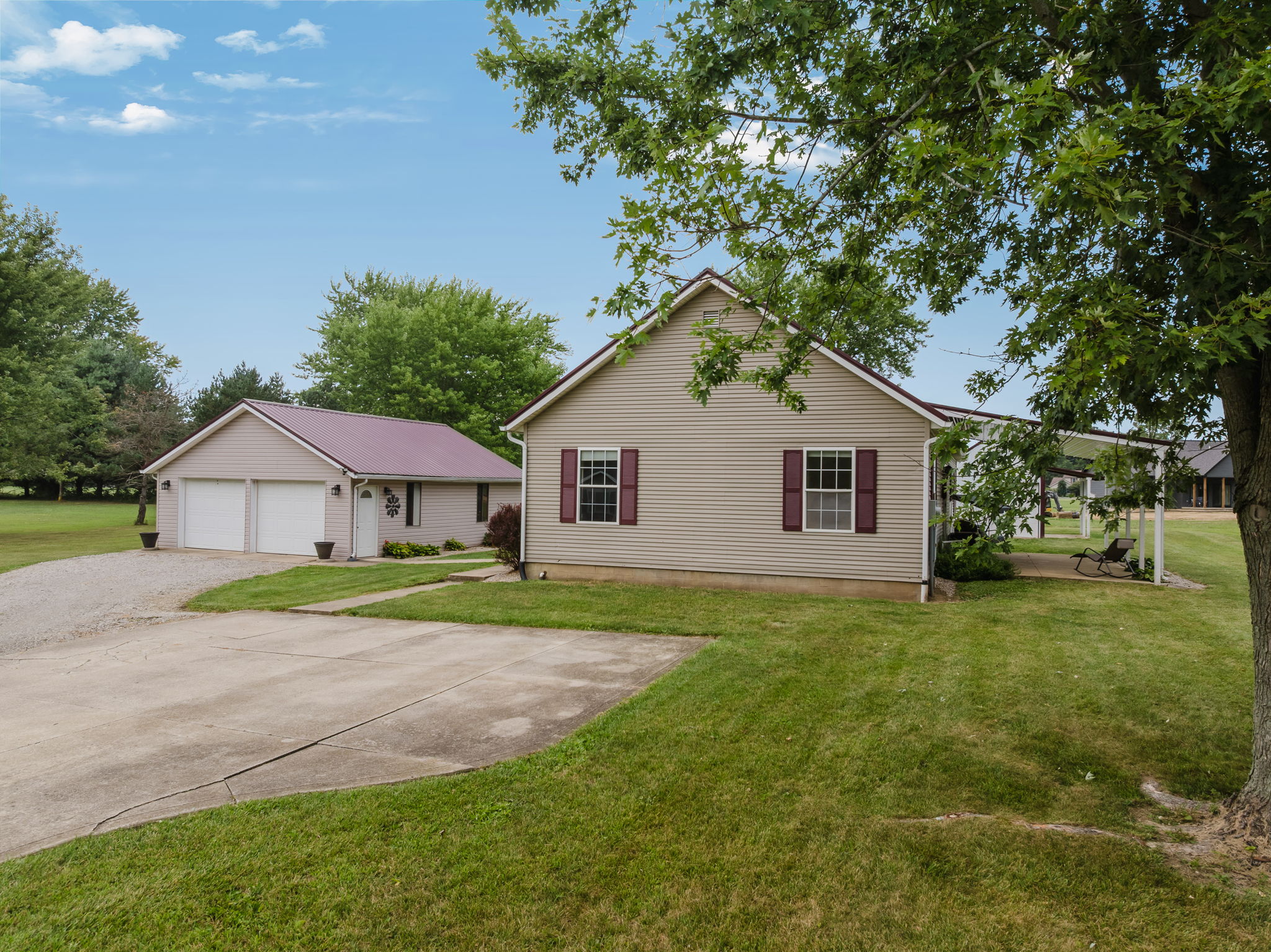  Photo 52